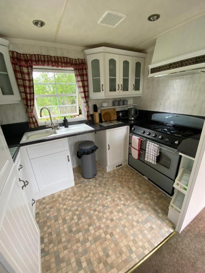 “Ty Hir Caravan” Moelfre Buitenkant foto