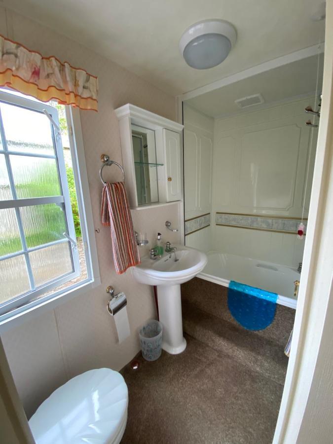 “Ty Hir Caravan” Moelfre Buitenkant foto