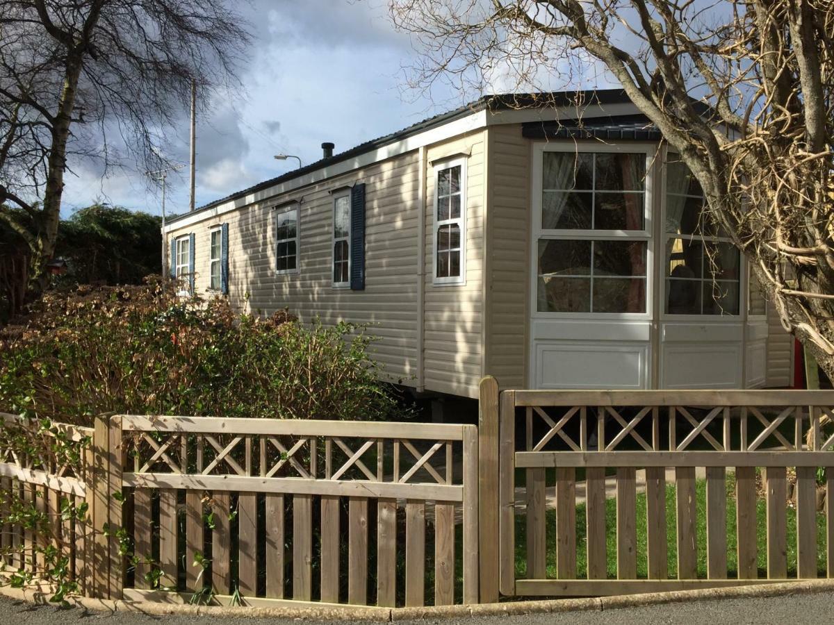 “Ty Hir Caravan” Moelfre Buitenkant foto